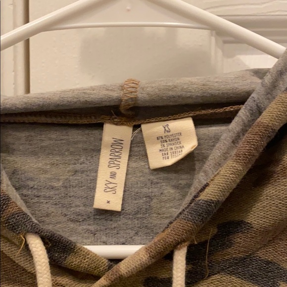 Camo cropped long sleeve tee - Picture 2 of 2